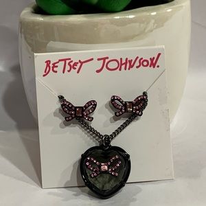BETSEY JOHNSON Bows & Hearts NECKLACE & EARRINGS SET!